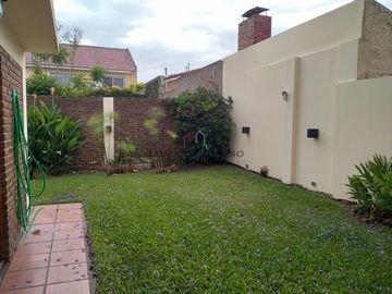 EXCELENTE CHALET 3 AMBIENTES