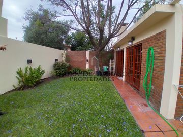 EXCELENTE CHALET 3 AMBIENTES