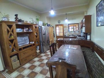 EXCELENTE CHALET 3 AMBIENTES