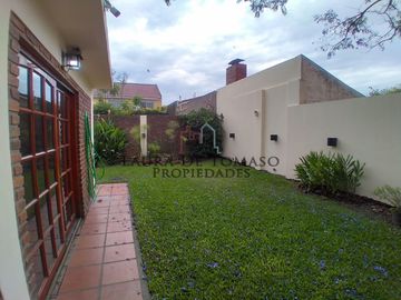 EXCELENTE CHALET 3 AMBIENTES