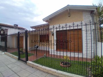EXCELENTE CHALET 3 AMBIENTES