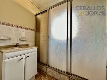 Casa en venta de 5 dorm. en Villa Alemana