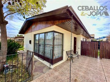 Casa en venta de 5 dorm. en Villa Alemana