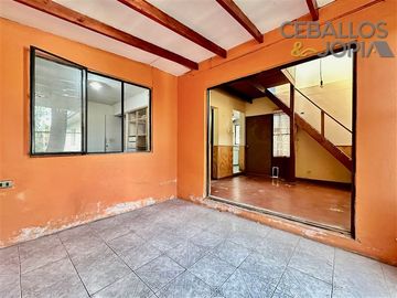 Casa en venta de 5 dorm. en Villa Alemana