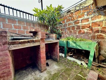 Casa en venta de 5 dorm. en Villa Alemana