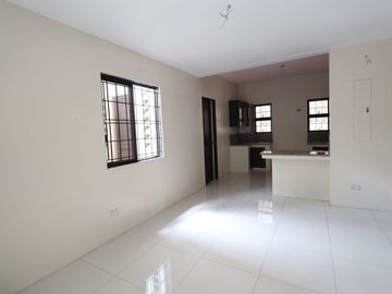 For Sale Elegant House and Lot in Fairview Q.C. Inside Subdivision w/ 5 Bedrooms, and 3 Car Garage PH107