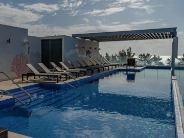 Penthouse con alberca privada, a 300 metros de la playa a pasos de la Quinta Ave