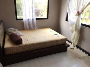 With Swimming Pool House and Lot for Rent in Angeles City