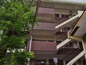 MALIBAY PASAY CITY NEAR EDSA 25-ROOMS STAFF HOUSE BLDG