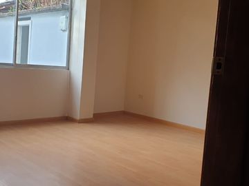 Departamento de Venta en Tumbaco cerca a la Ruta Viva.