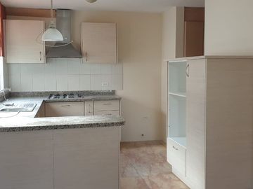 Departamento de Venta en Tumbaco cerca a la Ruta Viva.