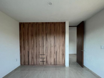 CASA EN CAÑADAS DEL BOSQUE, MORELIA