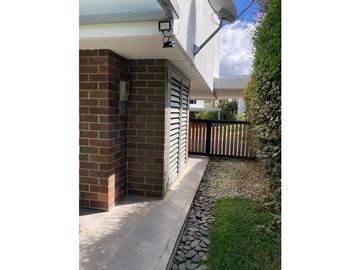 Hermosa Casa en Unidad Cerrada en El Retiro