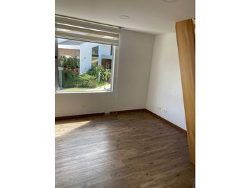 Hermosa Casa en Unidad Cerrada en El Retiro