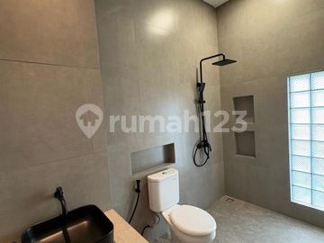 Rumah Dijual Minimalis Modern Siap Transaksi Lokasi Bagus di Bsd Kencana Loka