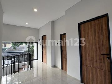 Rumah Dijual Minimalis Modern Siap Transaksi Lokasi Bagus di Bsd Kencana Loka