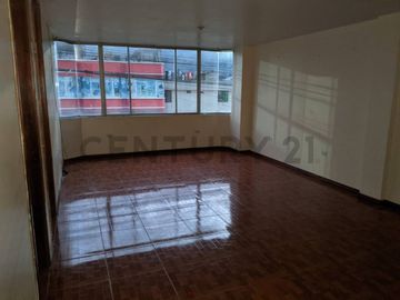 Casa Rentera en Venta de 647 m2 sector Aymesa, Quitumbe