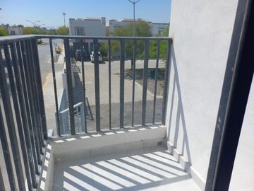 CASA EN VENTA EN  RESIDENCIAL  LAS PUERTAS