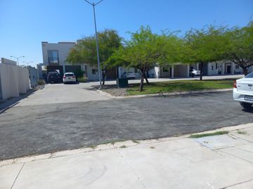 CASA EN VENTA EN  RESIDENCIAL  LAS PUERTAS