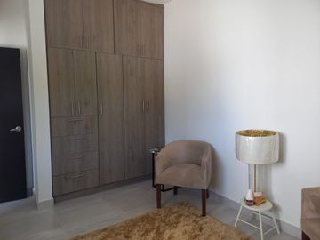 CASA EN VENTA EN  RESIDENCIAL  LAS PUERTAS