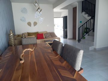 CASA EN VENTA EN  RESIDENCIAL  LAS PUERTAS