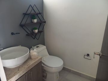 CASA EN VENTA EN  RESIDENCIAL  LAS PUERTAS