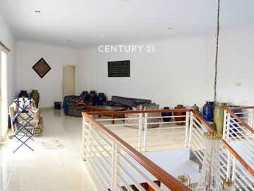Dijual Rumah Luas Nyaman Dan Strategis 5561
