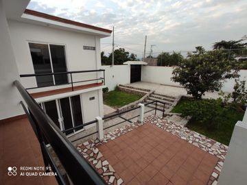 Espectacular Casa Sola en venta en Colonia Lomas del Real de Yautepec, Morelos