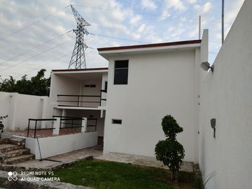 Espectacular Casa Sola en venta en Colonia Lomas del Real de Yautepec, Morelos