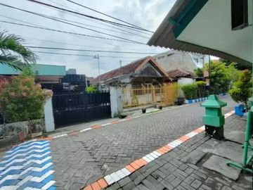Dijual rumah di Donokerto Surabaya