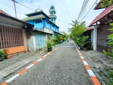 Dijual rumah di Donokerto Surabaya