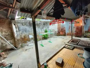 Dijual rumah di Donokerto Surabaya