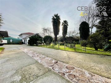 Casa en venta de 6 dorm. en Villa Alemana