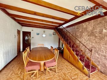 Casa en venta de 6 dorm. en Villa Alemana