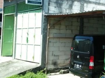 Rumah murah Surabaya timur Lokasi tambak Medokan ayu .Bangunan model Ruko