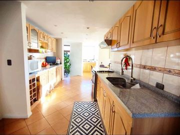 Amplia Casa vendo en parcela 4D 4B piscina en Talagante