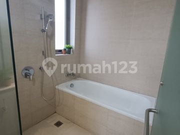 Sewa Apartement Gold Coast 2 BR Full Furnished di Pantai Indah Kapuk, Jakarta Utara