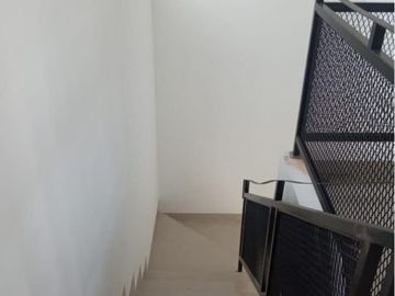 Rumah 2 lantai di Pondok Aren Bintaro 800jutaan sisa 1 unit