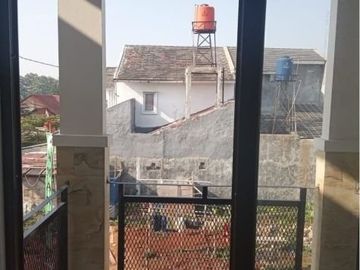 Rumah 2 lantai di Pondok Aren Bintaro 800jutaan sisa 1 unit