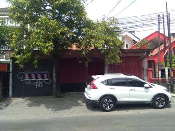 Rumah disewakan Dukuh Kupang Barat Surabaya