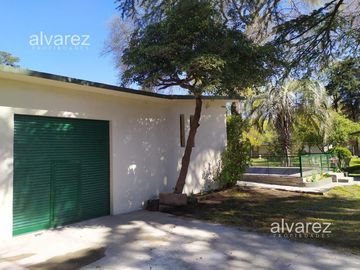 Venta Casa Quinta Rodríguez 4 ambientes