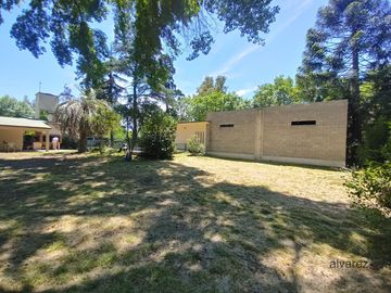 Venta Casa Quinta Rodríguez 4 ambientes