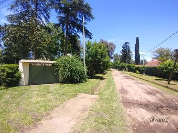 Venta Casa Quinta Rodríguez 4 ambientes