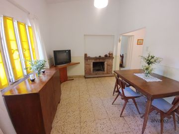 Venta Casa Quinta Rodríguez 4 ambientes