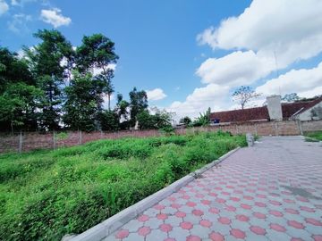 Rumah Selatan Uii, Dalam Cluster; 16 Unit