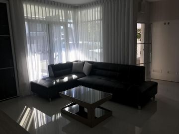 5 Bedroom House for sale at Siwalee Lakeview