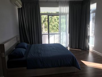 5 Bedroom House for sale at Siwalee Lakeview