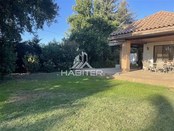 Se vende casa con parcela sector de oriente Talca.(35965)