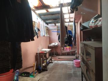 Rumah 2 lantai, asri, nyaman dan tenang di bukit cinere indah