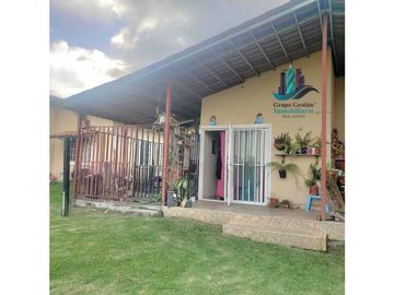 VENDO CASA DE 3HAB A UNA ALTITUD DE 1000M.S.N.M.